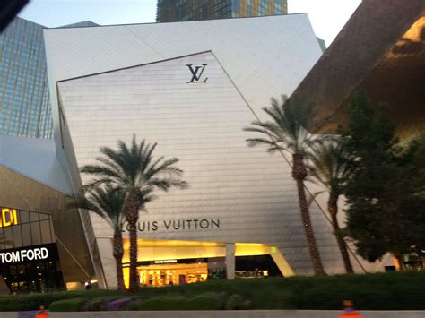 louis vuitton metrotown|louis vuitton las vegas nv.